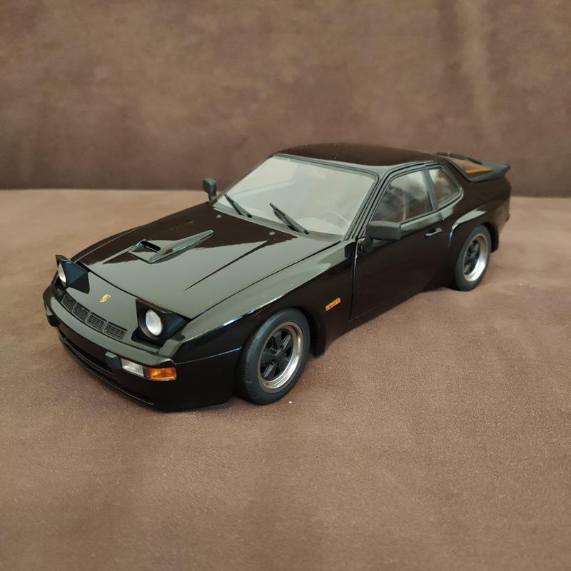 Autoart 1/18 Porsche 924 Spare Parts