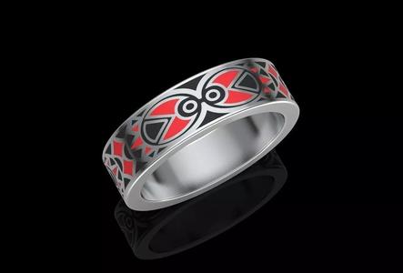 Ring with patterns for enamel