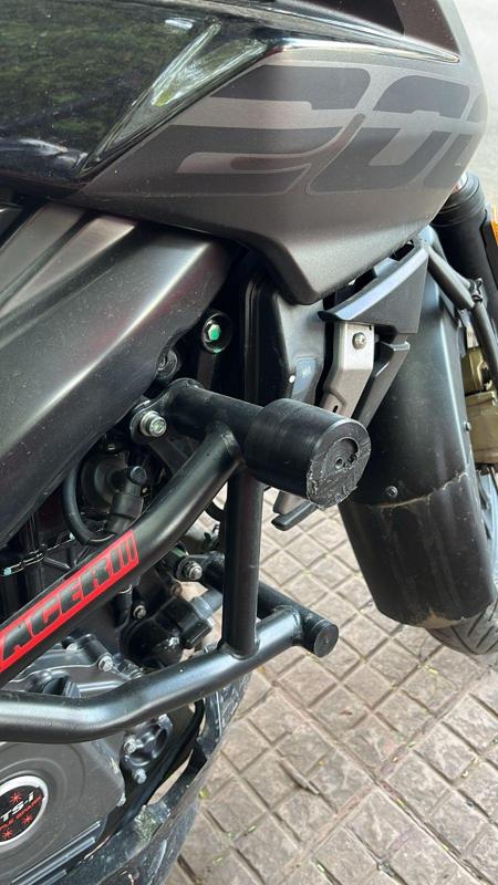 Slider, side fenders for Bajaj rouser ns200