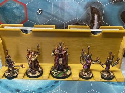 HOLDER FOR BRETHREN OF THE BOLT, WAR HAMMER UNDERWORLDS, Wintermaw