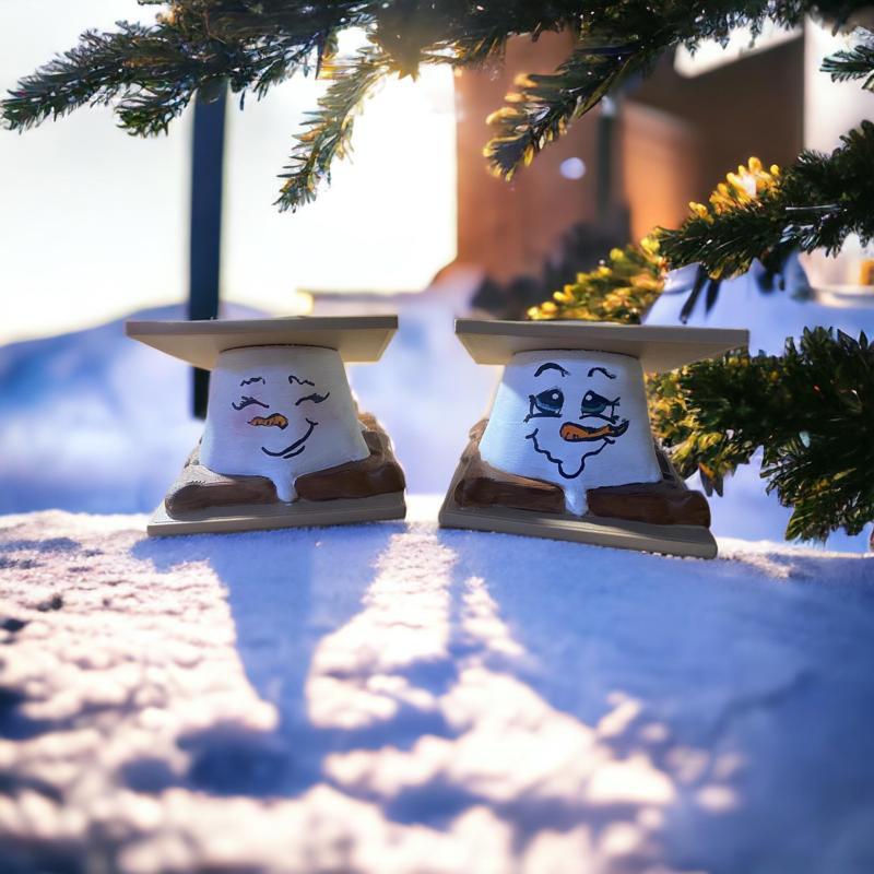 Smore Snowman or Smore Decor