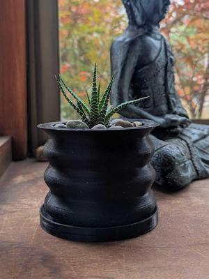 Wavy Flowerpot  (small)