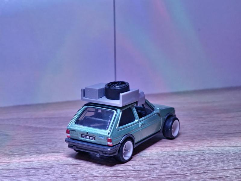 1/64 RoofTop Adventurer