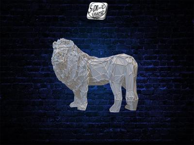 Lion, King of the Forest, Calmly Watching Around - Low Voronoi Style - Single Spider Web - LowPoly - Perfect Design - Easy Print - Decor