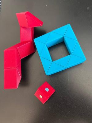 Magnetic Triangle Fidget Toy