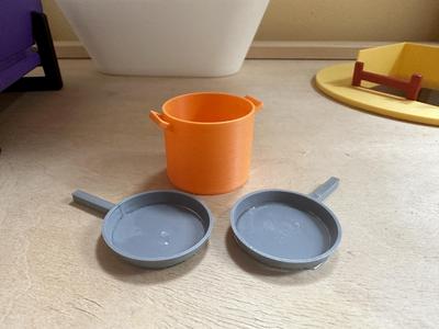 Dollhouse Pots & Pans