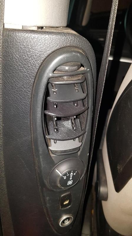 peugeot 807 - Air vent paddle