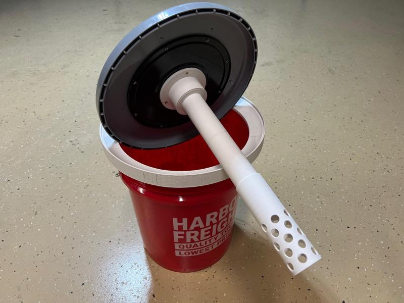 Dehydrator Bucket Adaptor