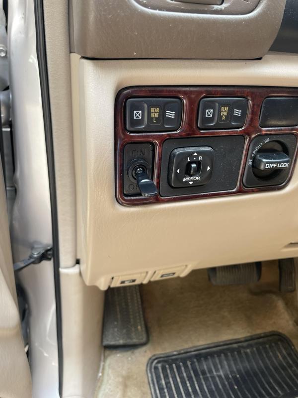 Land cruiser switch mount