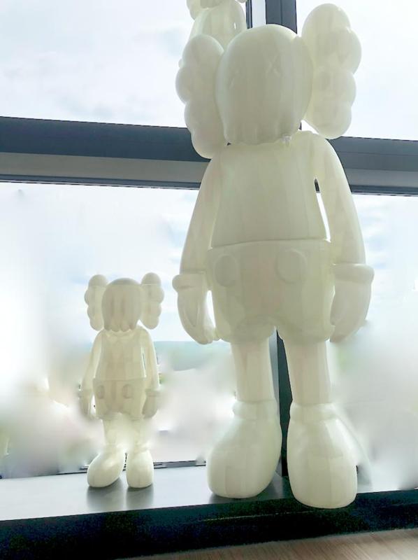 Giant Kaws