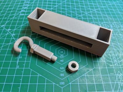 Blind hook to put on the lattice