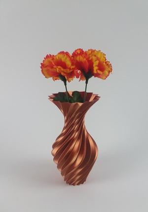 pointy twisted vase
