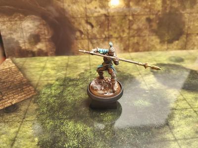 Kings of War Hero Infantry Stand Base for 25mm Round Base Miniatures
