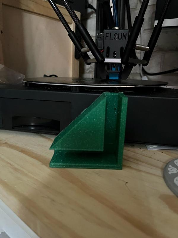 DIY OSB furniture reinforcement square angle