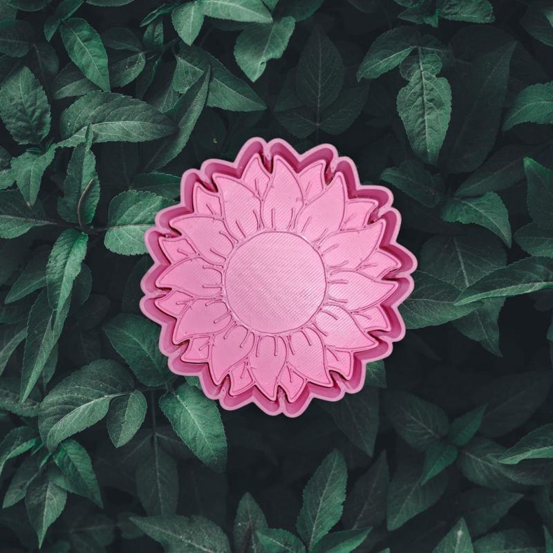 CUTTER + STAMP FLOWER