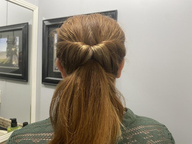 Hair twist tool (topsy tool)