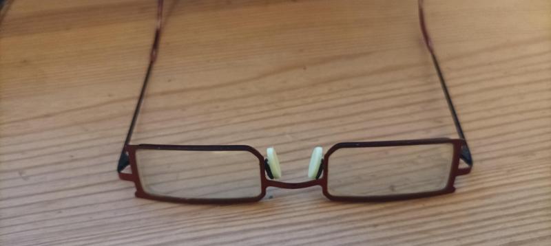 Patin / coussinet pour lunettes