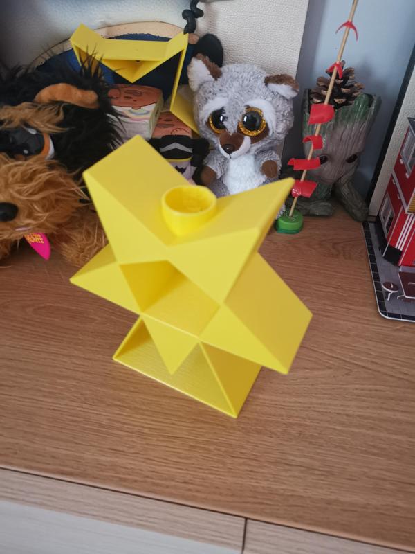 Star shaped Candleholder