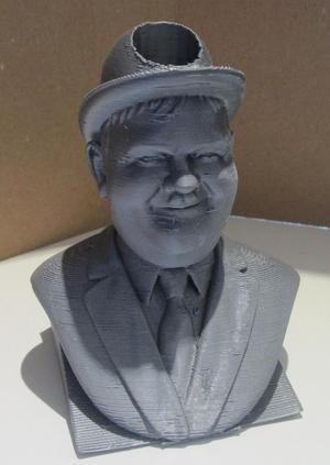 Oliver Hardy penholder