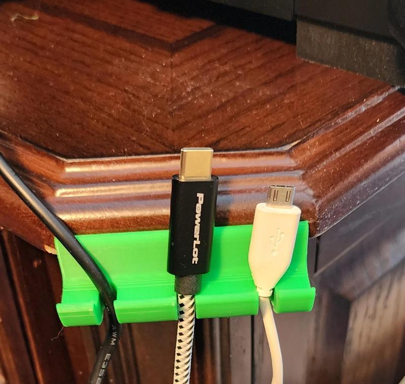 USB cable holder