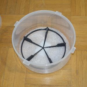 Filament spool Riser for round dry storage box