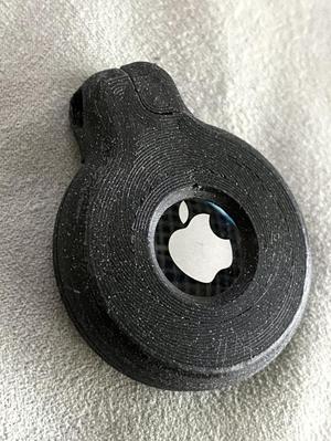 Apple AirTag keyring vault