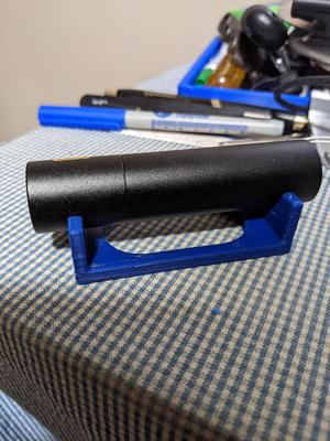 Small Stand for UV Flashlight
