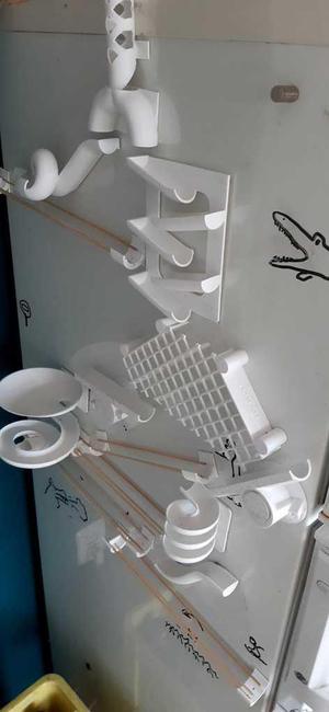 Marble track magnet connection fridge