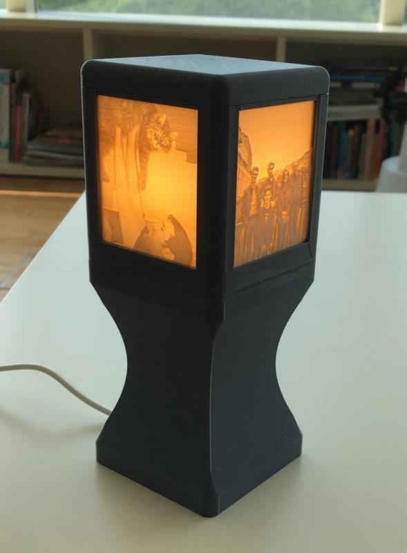 Customizable Lithophane Lamp
