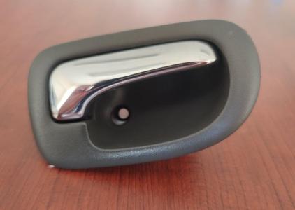 Honda Civic VI (1996) - latch of internal handle 