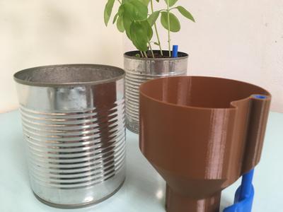 Self-watering pot