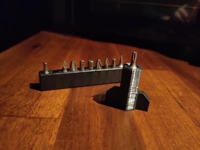 Mini screwdriver