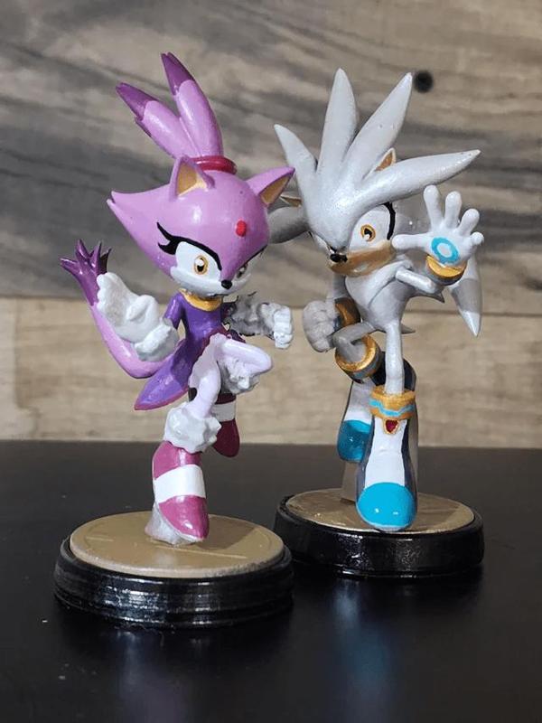 Silver and Blaze Amiibo Figure
