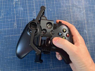 One-handed Xbox One Controller