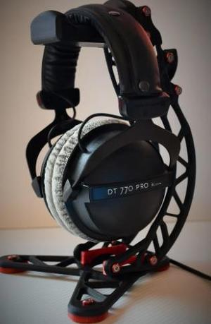 headphone stand