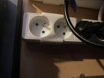 WowMe extension cord mount