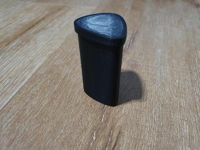 Guitar pick holder