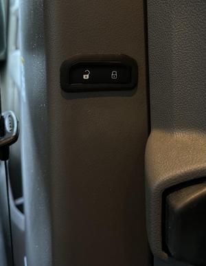 Volkswagen T6.1 Safe Lock Frame