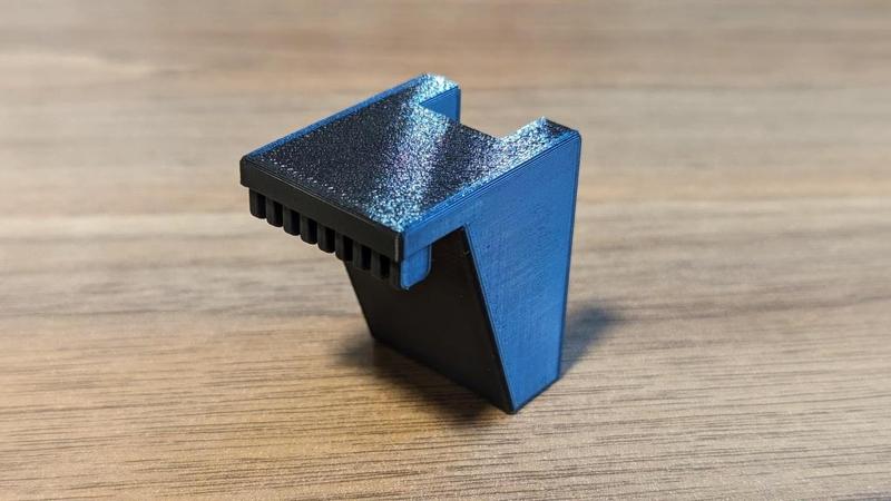 Dell U4919DW screen-top usb cable holder