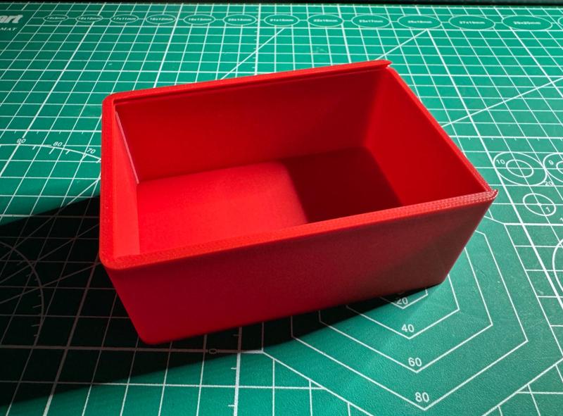 Box for UNO or other card games (2 decks / 40mm)