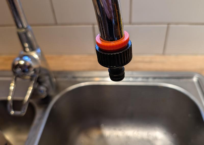 Adapter, 22mm kitchen faucet to Gardena coupling