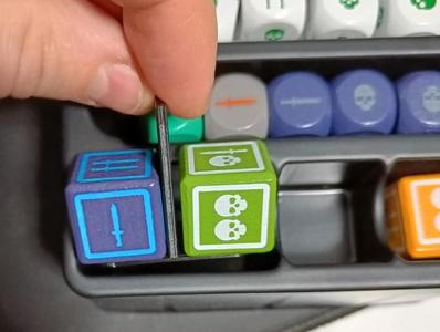 Dice puller for boardgame Karak II (Karak 2)