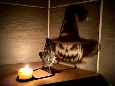 Halloween Evil Pumpkin /shadow play / tea light