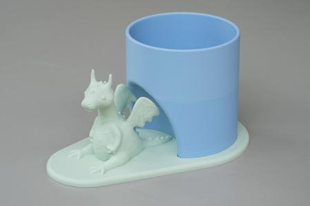 Dragon pen holder