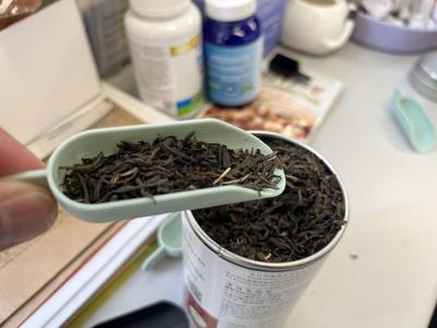Dried Tea Leaves Spoon