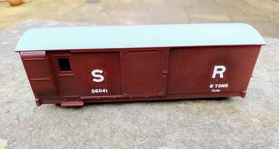 L&B 8 Ton Goods Brake Van