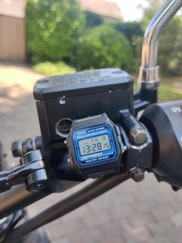 Motorcycle Casio F-105W Mount