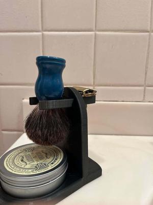 Shaving Stand for DE Razor, Brush, and Soap