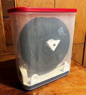 Filament dry box alternate spool mount