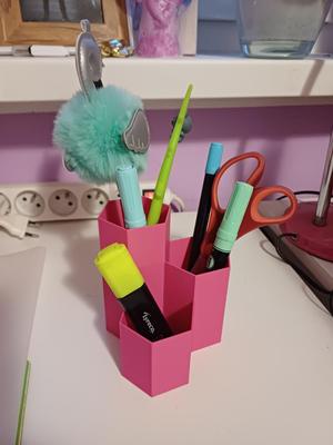 Mini pencil holder and desk organizer
